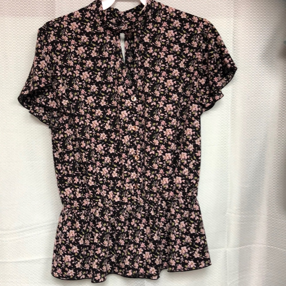 new blouse 97% polyester and 3% spandex